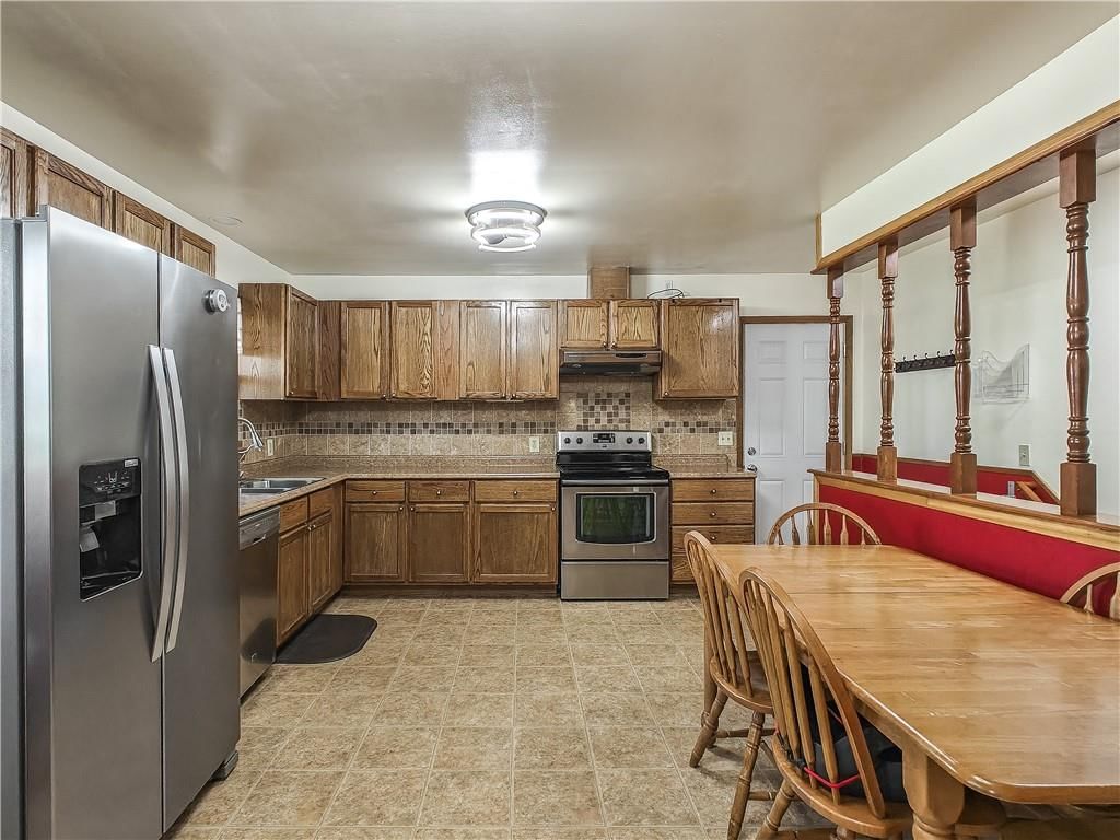 102 Walnut Court — photo 10