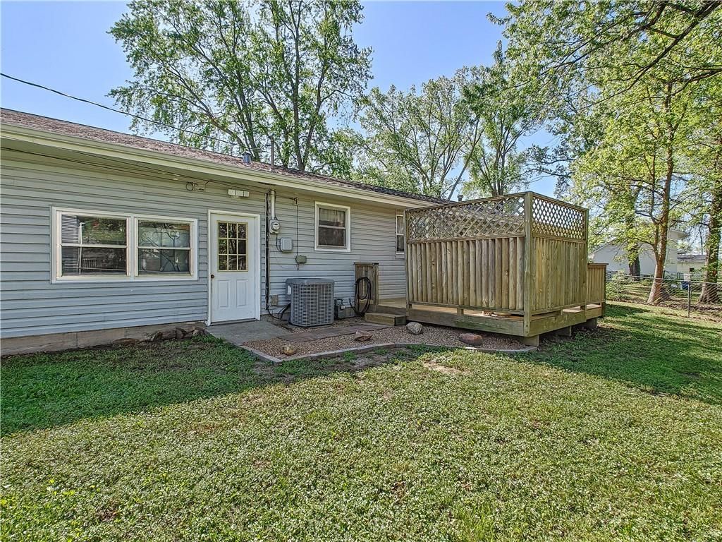 102 Walnut Court — photo 29