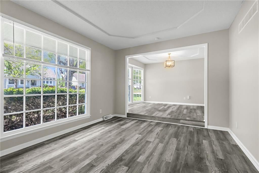6939 Widmer Road — photo 4
