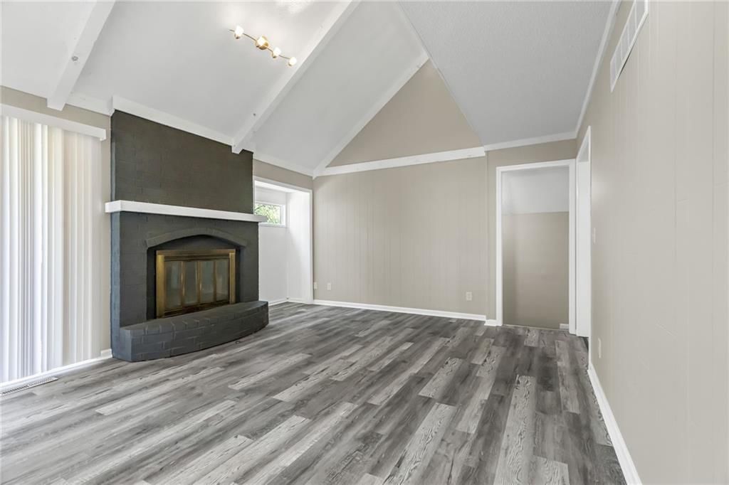 6939 Widmer Road — photo 10