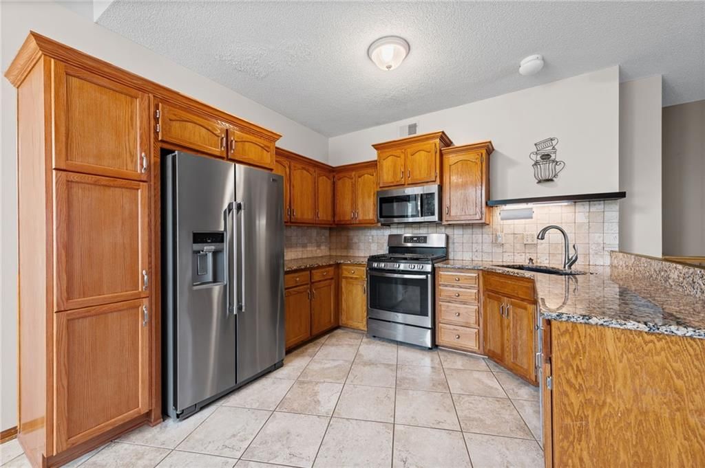 3907 SW Chartwell Court — photo 5