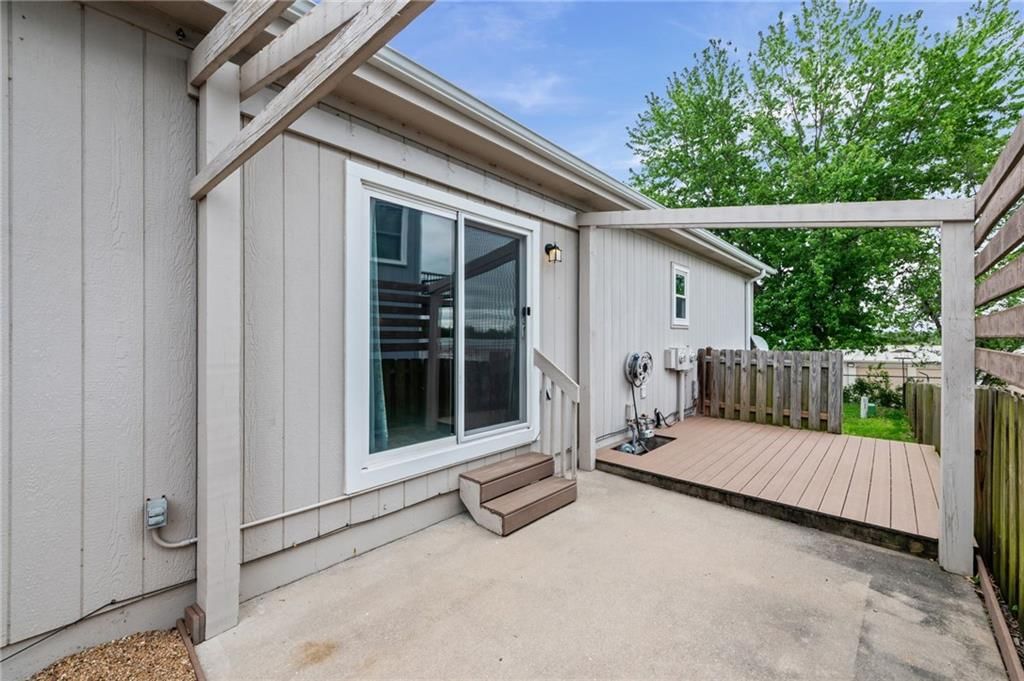 3907 SW Chartwell Court — photo 28