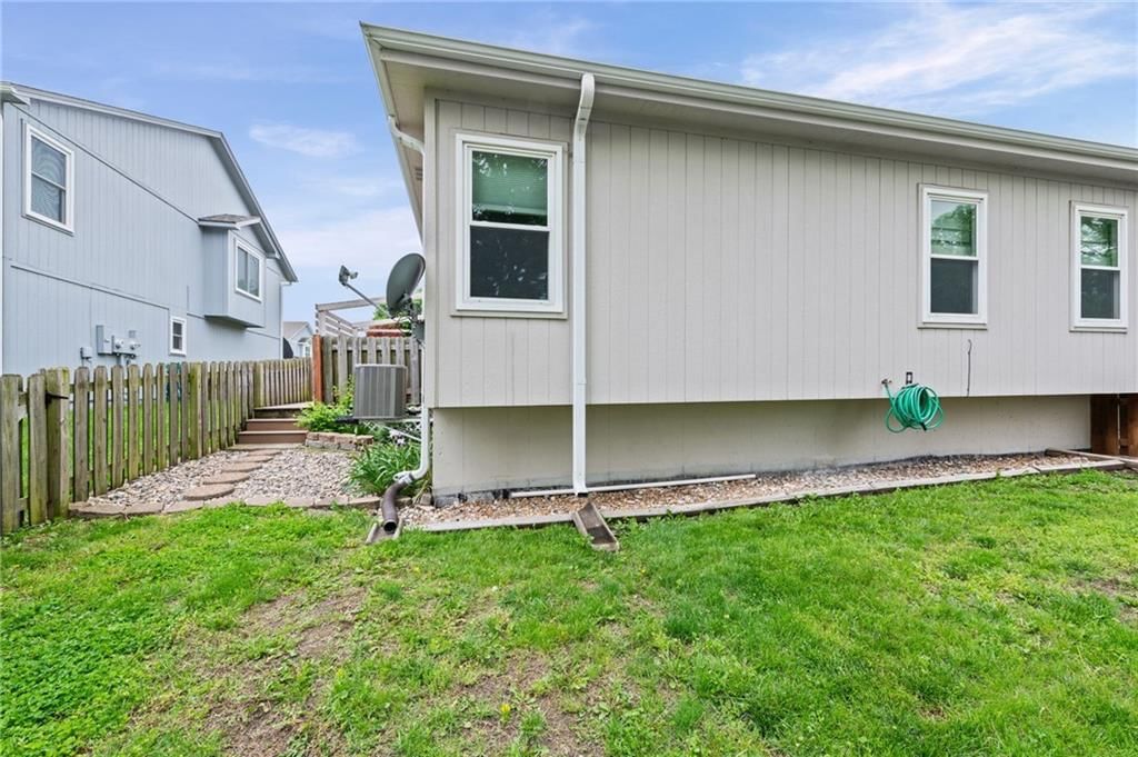 3907 SW Chartwell Court — photo 31