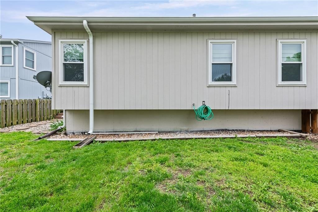 3907 SW Chartwell Court — photo 32