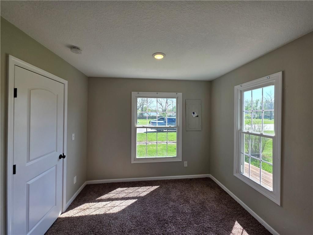 712 E Market Street — photo 4