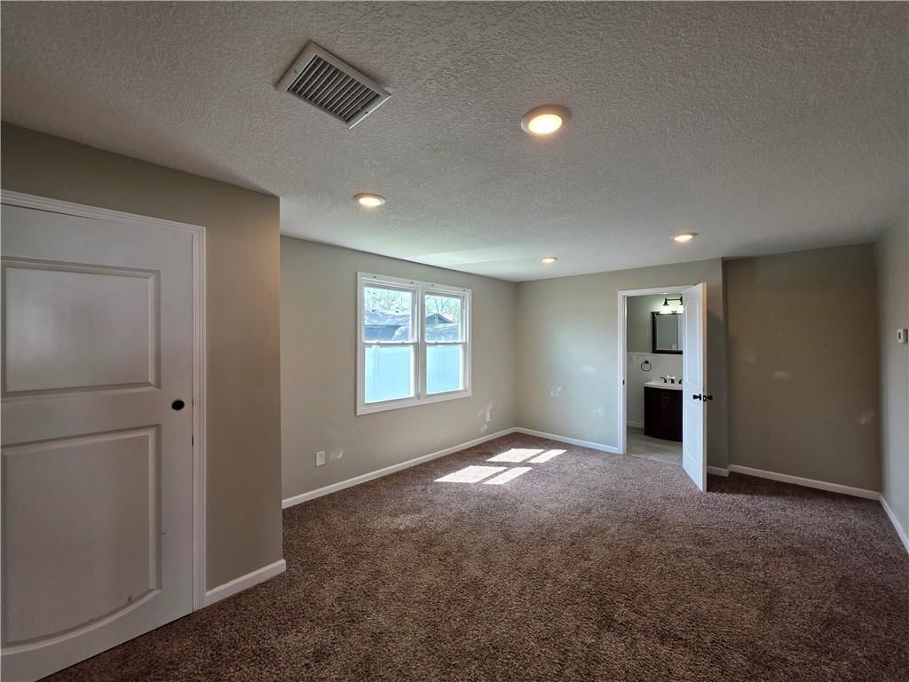 712 E Market Street — photo 8