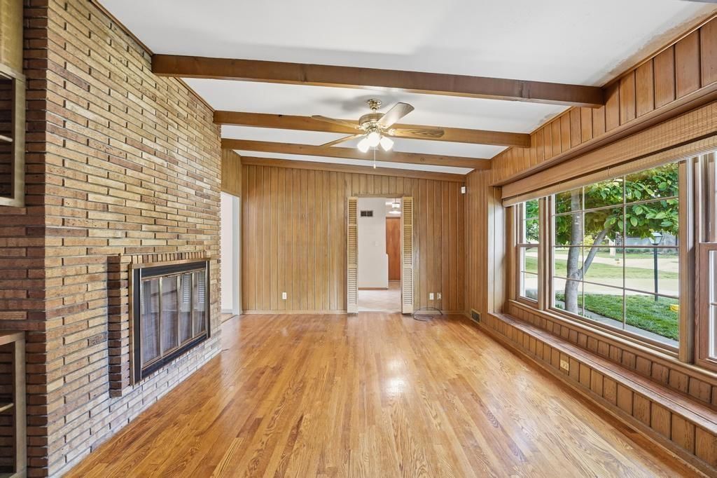 5900 Windsor Drive — photo 10