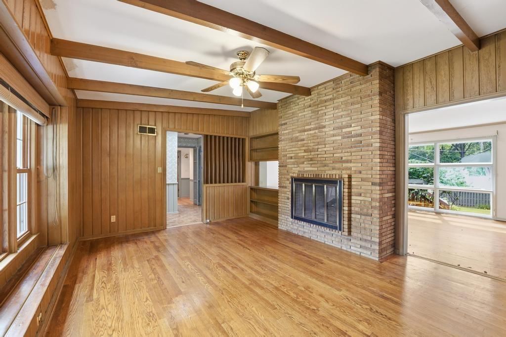 5900 Windsor Drive — photo 11