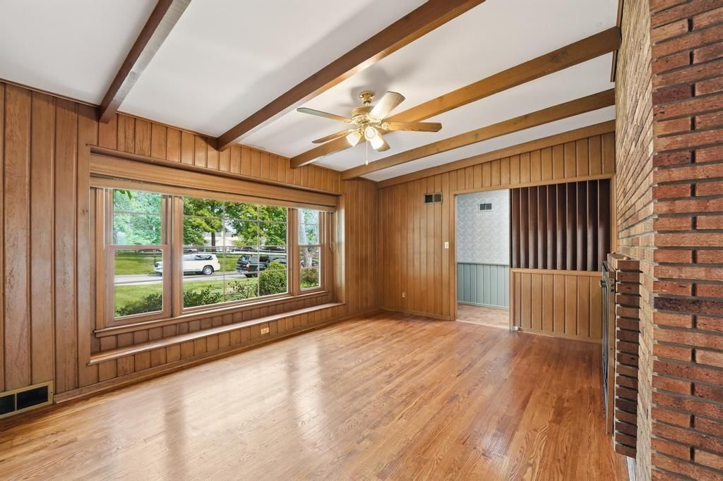 5900 Windsor Drive — photo 12