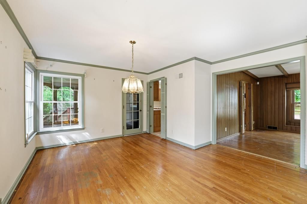 5900 Windsor Drive — photo 13