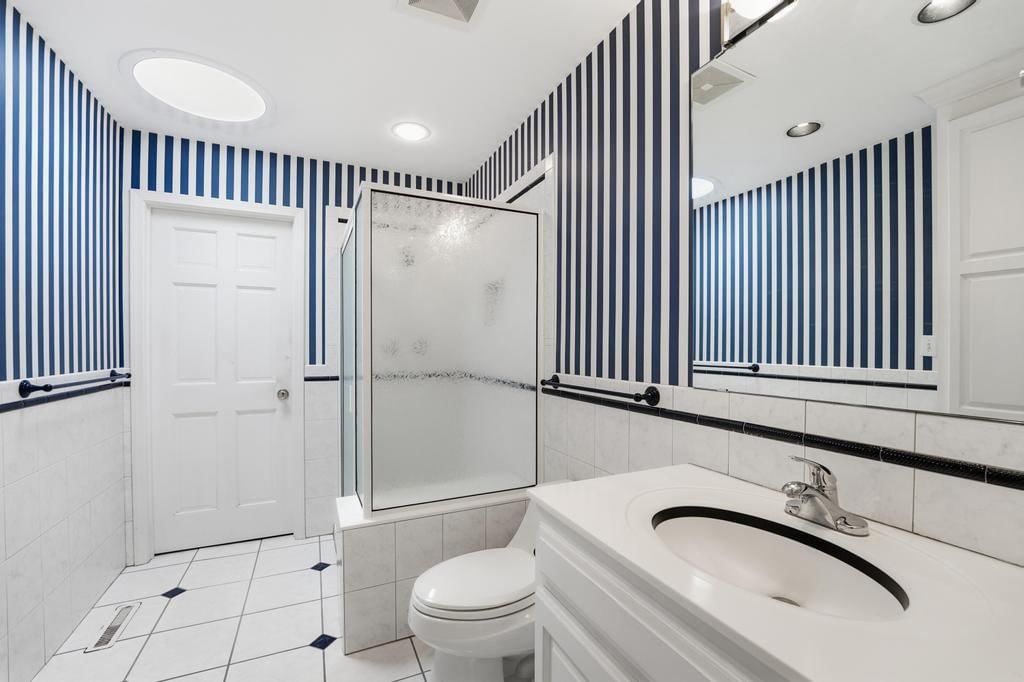 5900 Windsor Drive — photo 19