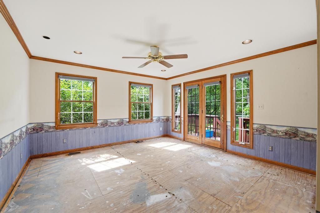 5900 Windsor Drive — photo 21