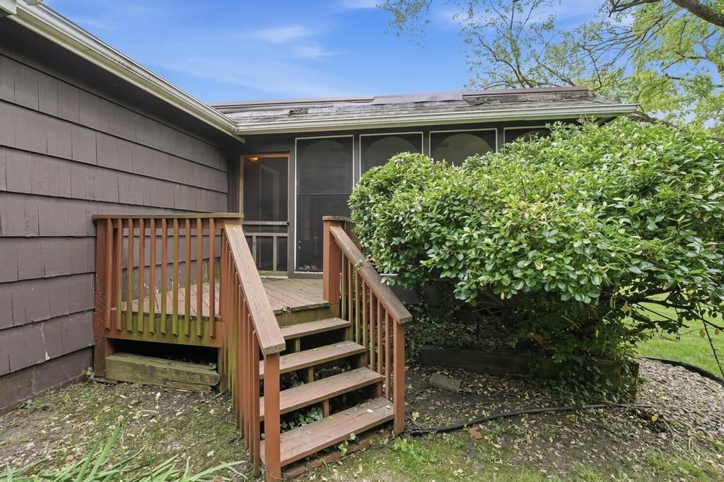 5900 Windsor Drive — photo 36