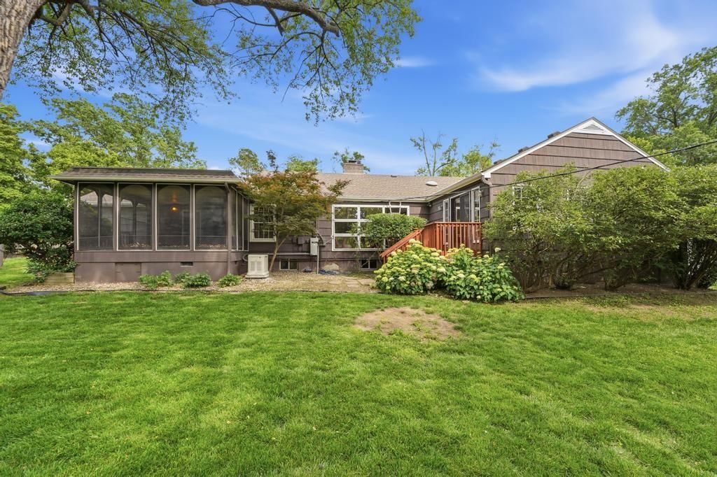 5900 Windsor Drive — photo 39