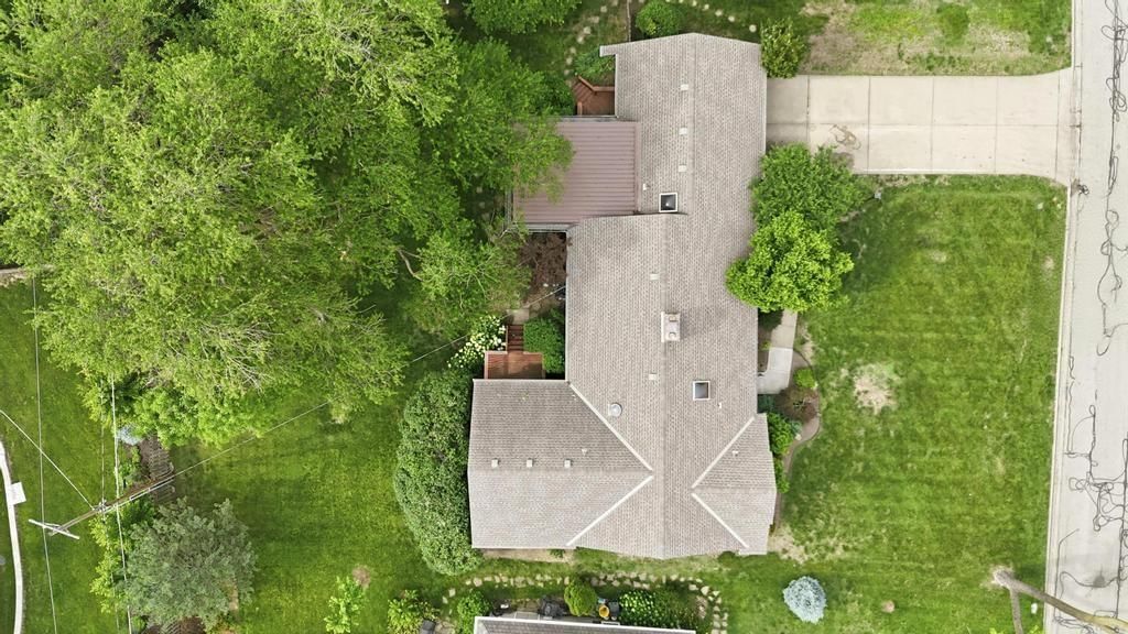 5900 Windsor Drive — photo 43