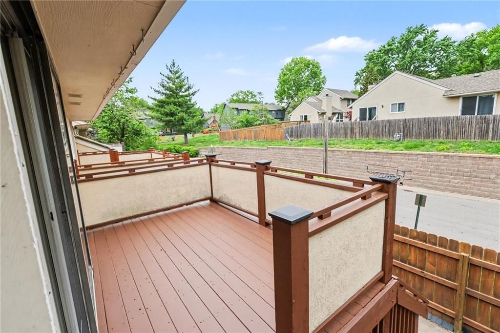 10905 Gillette Street — photo 16