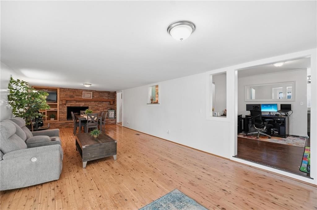 1001 N Walker Street — photo 14