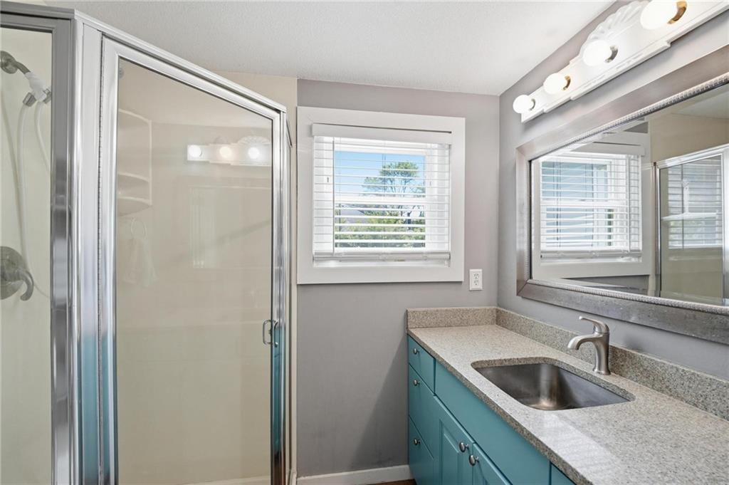 1001 N Walker Street — photo 22