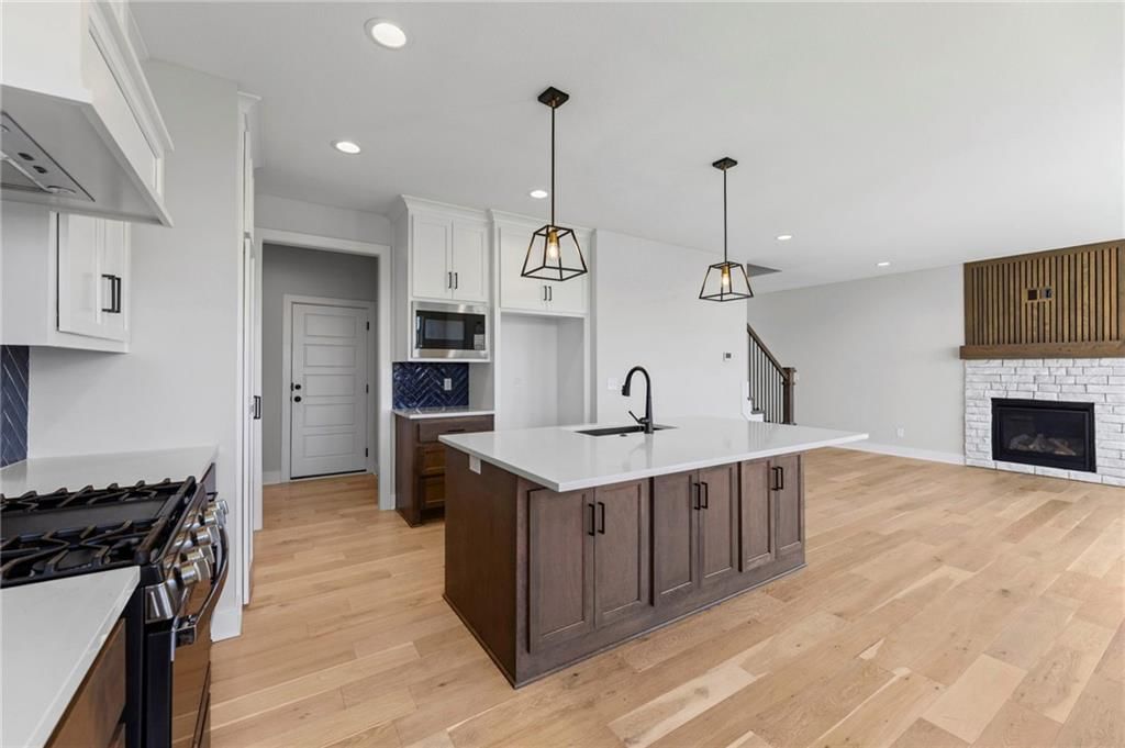21103 W 186th Terrace — photo 11