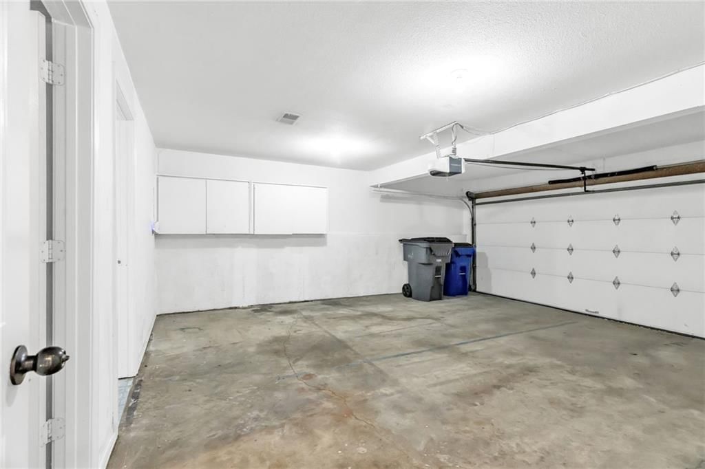 621 E Bristol Lane — photo 24