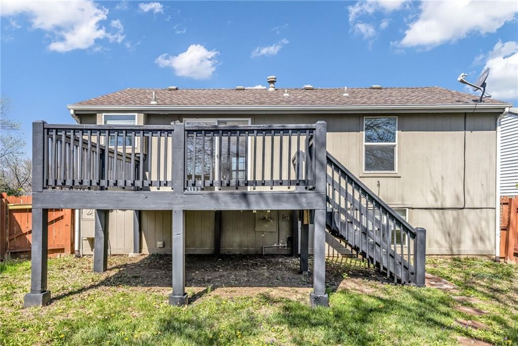 621 E Bristol Lane — photo 26