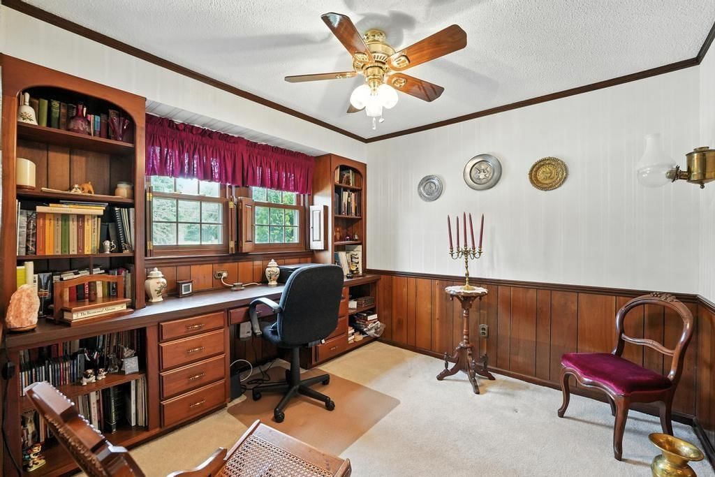1102 Broadway Street — photo 18