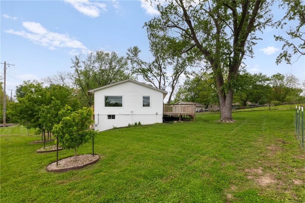 1801 N Davidson Road — photo 41