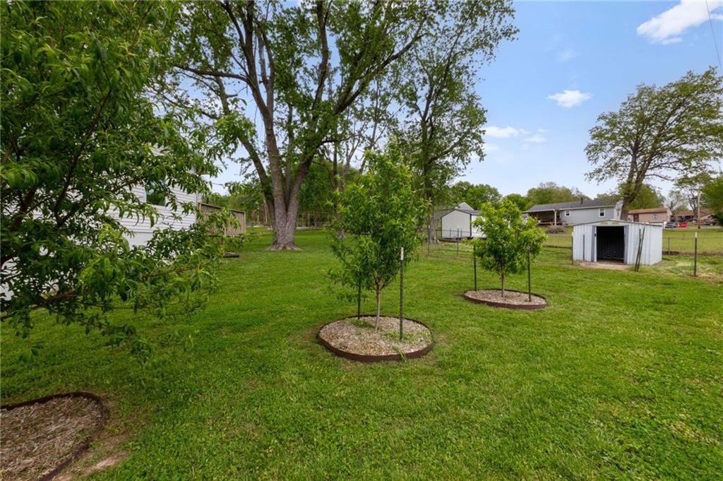 1801 N Davidson Road — photo 42