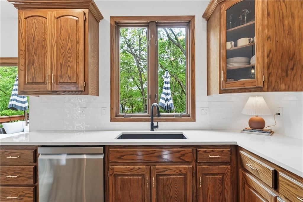 5716 N Beaman Avenue — photo 16