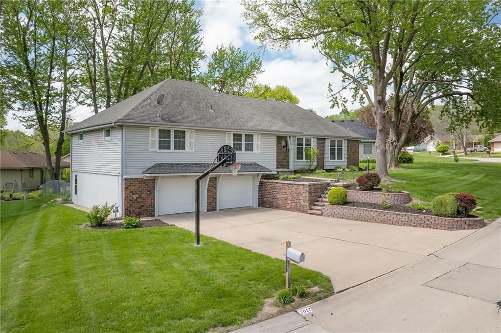 5012 Briarwood Lane — photo 3