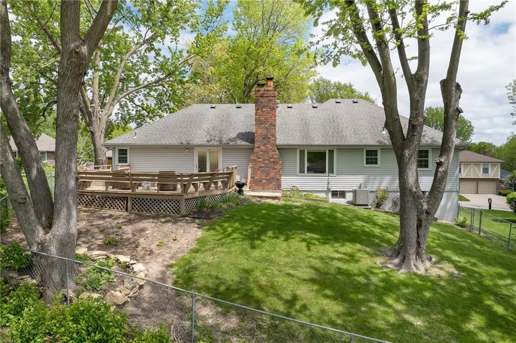 5012 Briarwood Lane — photo 4
