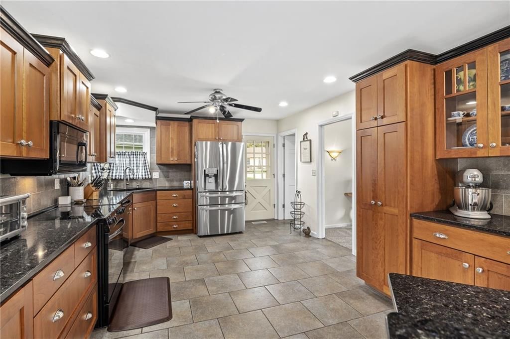 5012 Briarwood Lane — photo 16