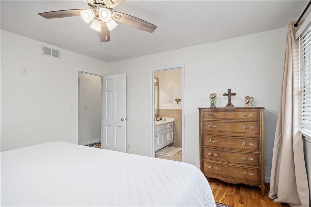 5012 Briarwood Lane — photo 27