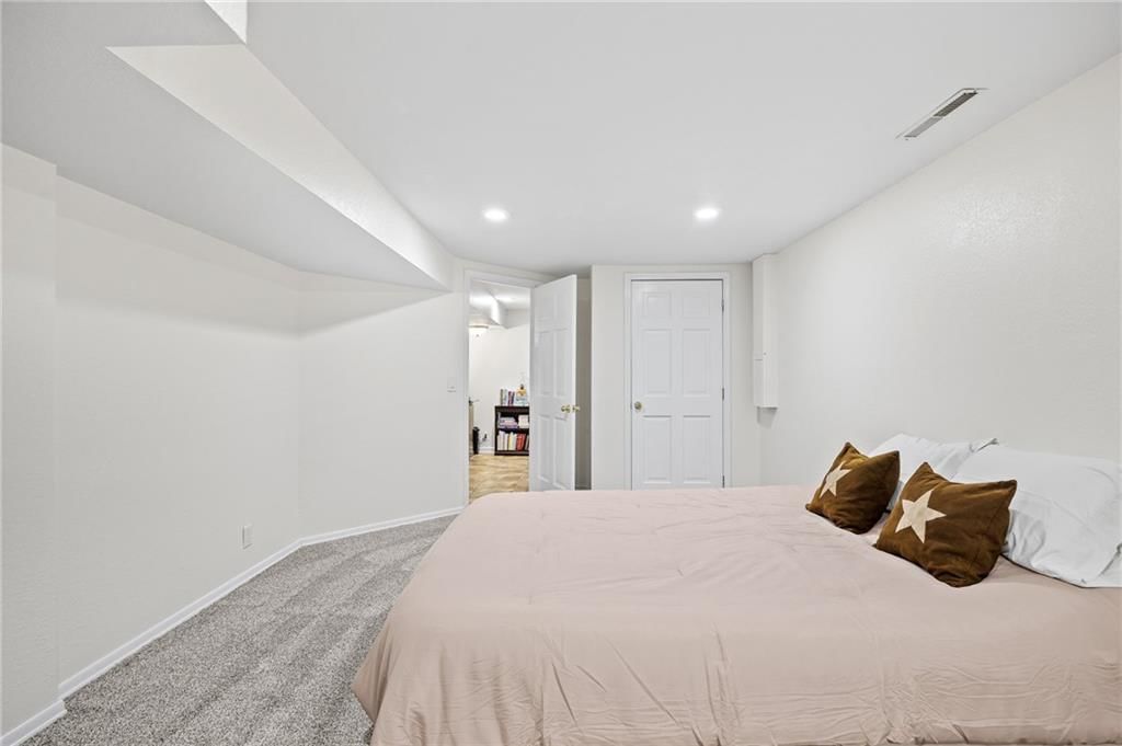 5012 Briarwood Lane — photo 37