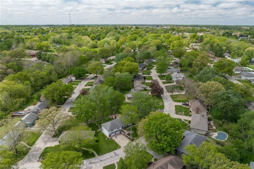 5012 Briarwood Lane — photo 43