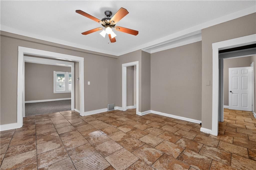 3821 VIRGINIA Avenue — photo 11