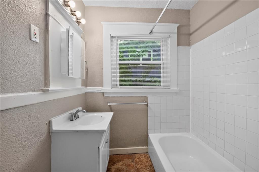 3821 VIRGINIA Avenue — photo 25