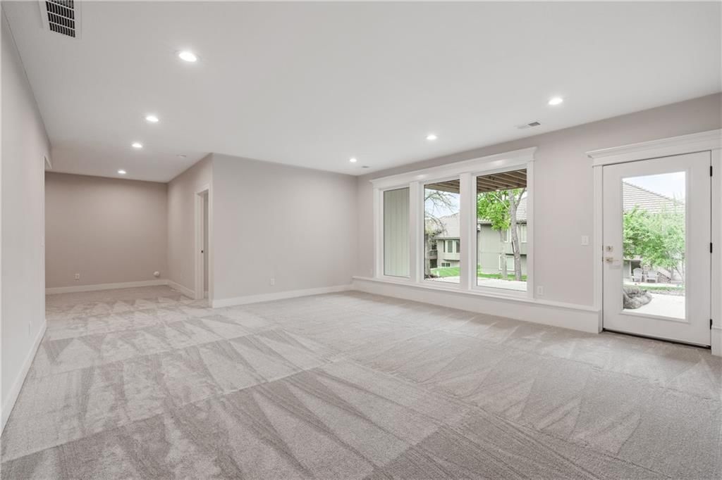 4363 NE Hideaway Drive — photo 49