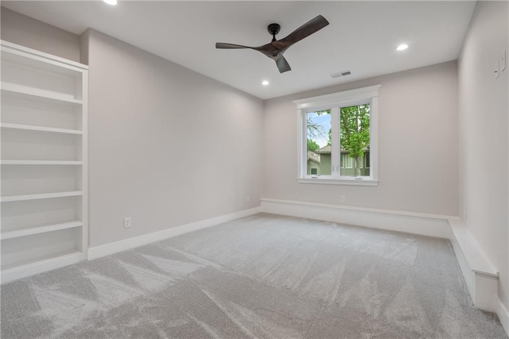 4363 NE Hideaway Drive — photo 55