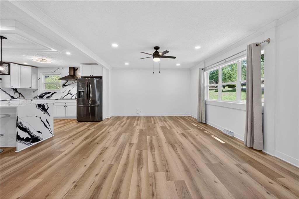 7608 Greeley Avenue — photo 5