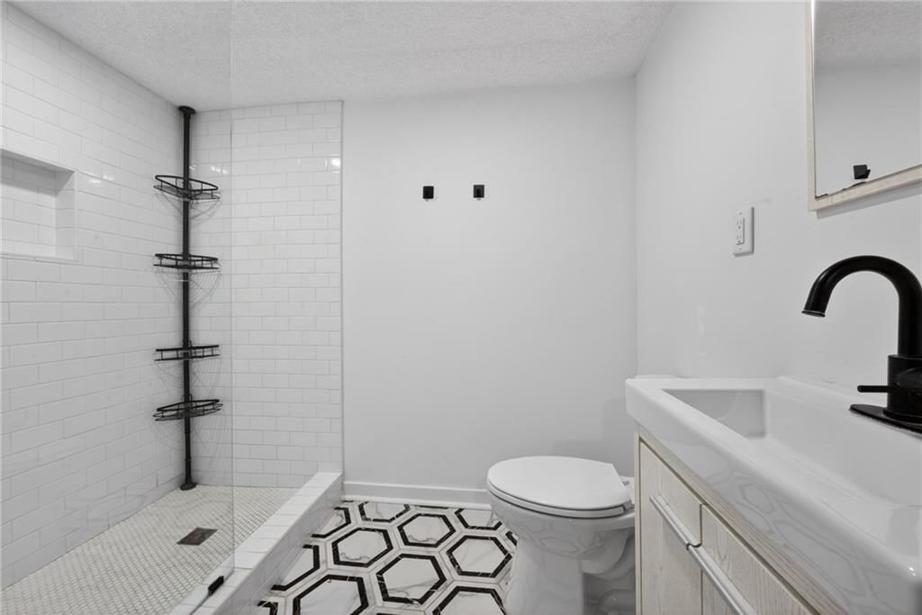 7608 Greeley Avenue — photo 23