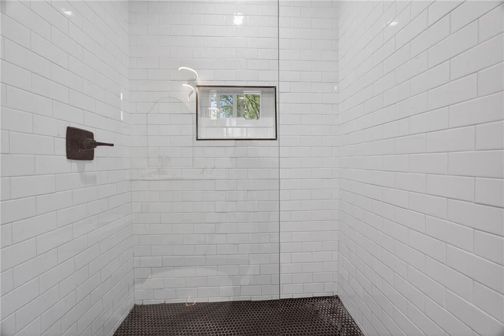 7608 Greeley Avenue — photo 26