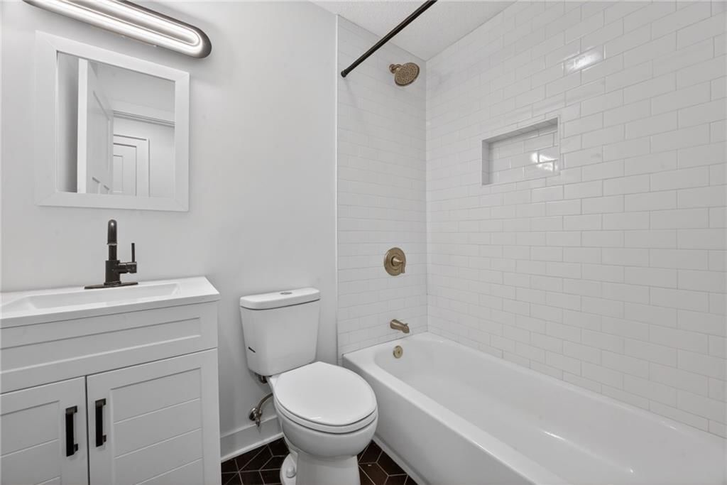 7608 Greeley Avenue — photo 30