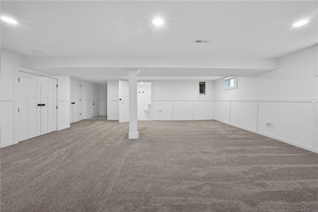 7608 Greeley Avenue — photo 31