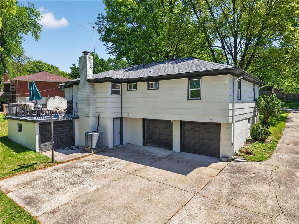 7608 Greeley Avenue — photo 35
