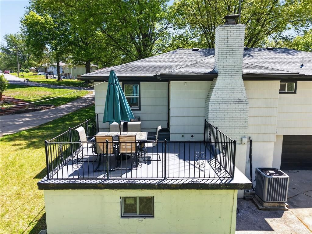 7608 Greeley Avenue — photo 36