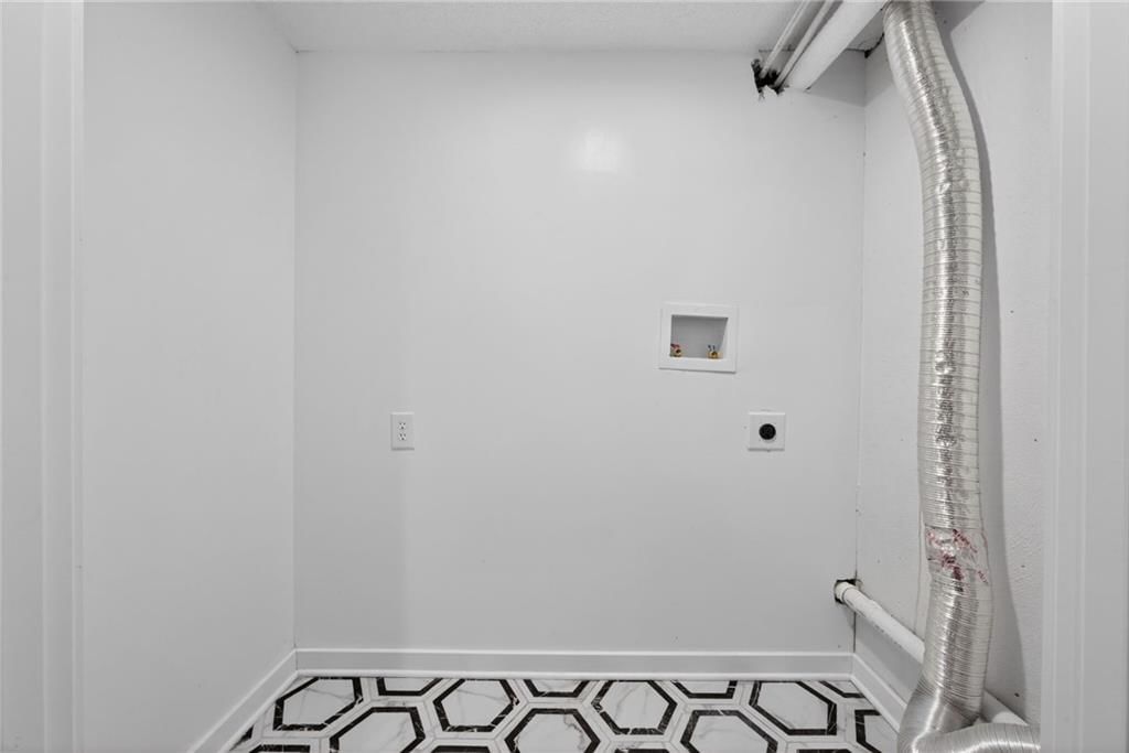 7608 Greeley Avenue — photo 41