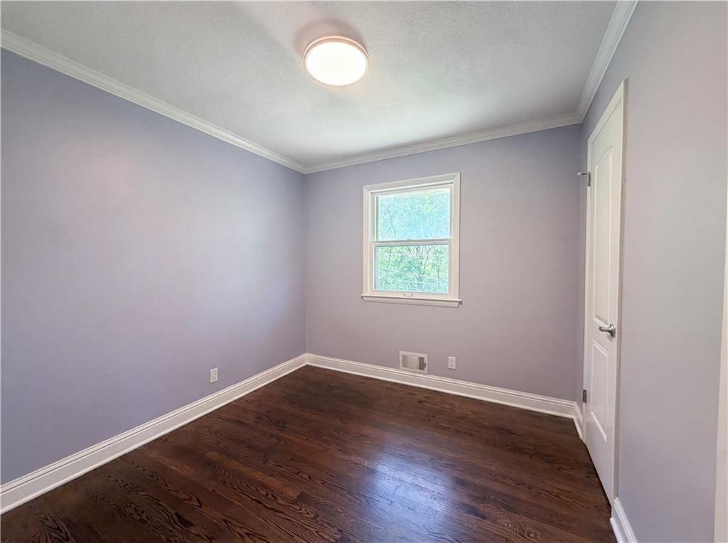 9716 Hardesty Avenue — photo 4