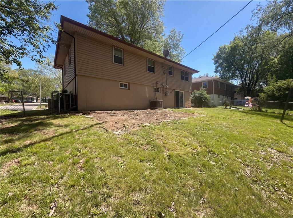 9716 Hardesty Avenue — photo 16