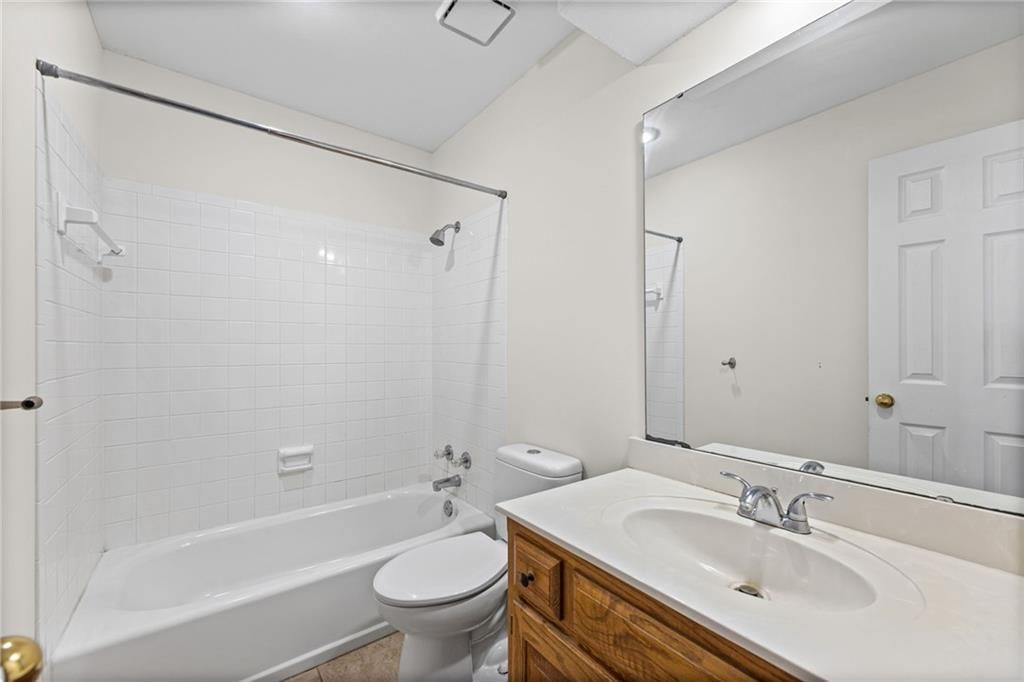 6409 Chouteau Street — photo 27